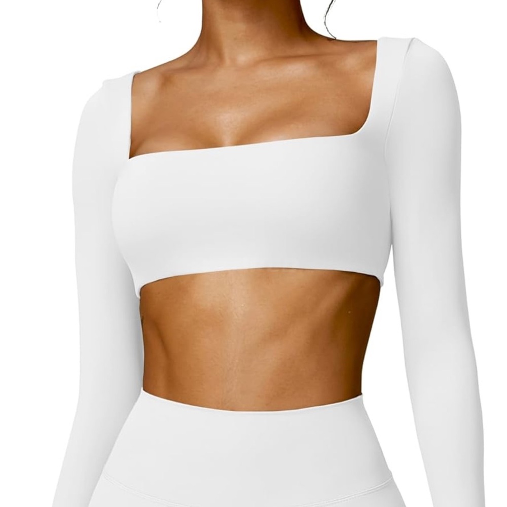 Long Sleeve Workout Double Lined Square Neck Crop Top NWOT